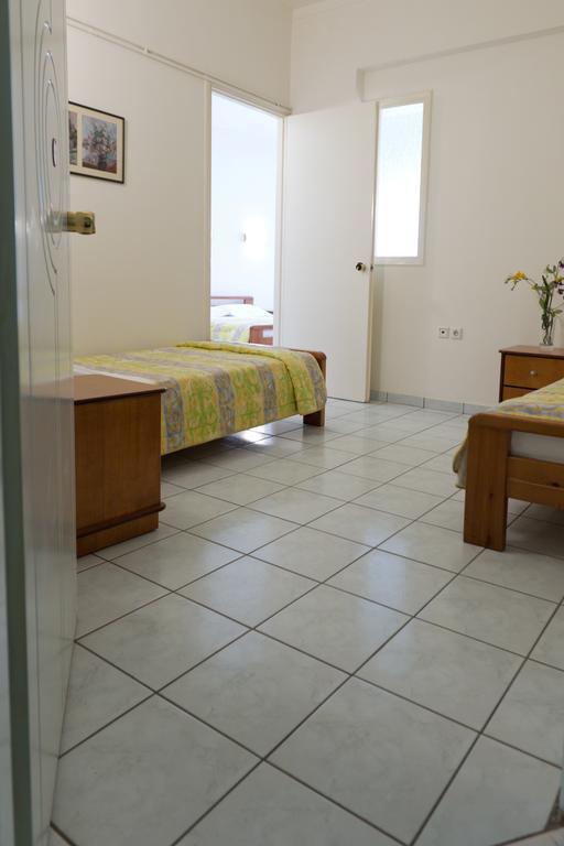 Alex Hotel Tripoli Chambre photo